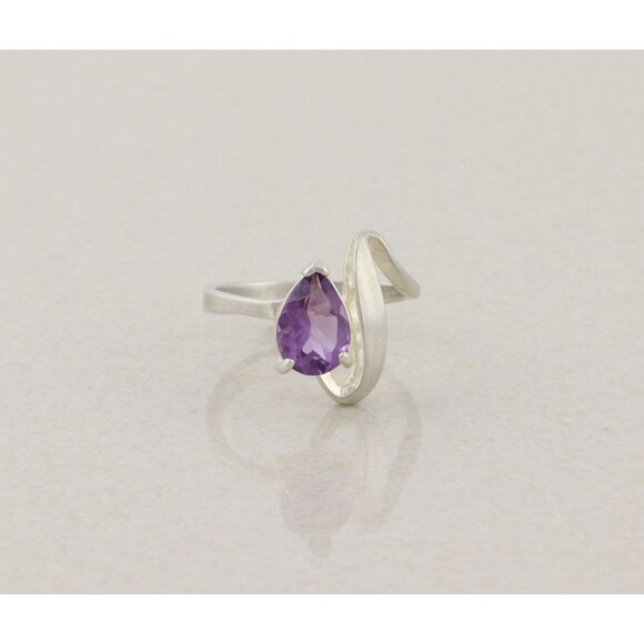 Sterling Silver Natural Purple Amethyst Ring Size 8 - Picture 3 of 9
